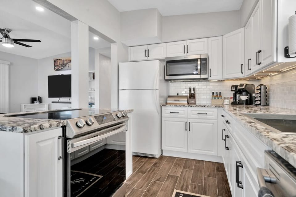 Brand new kitchen cabinets and appliances