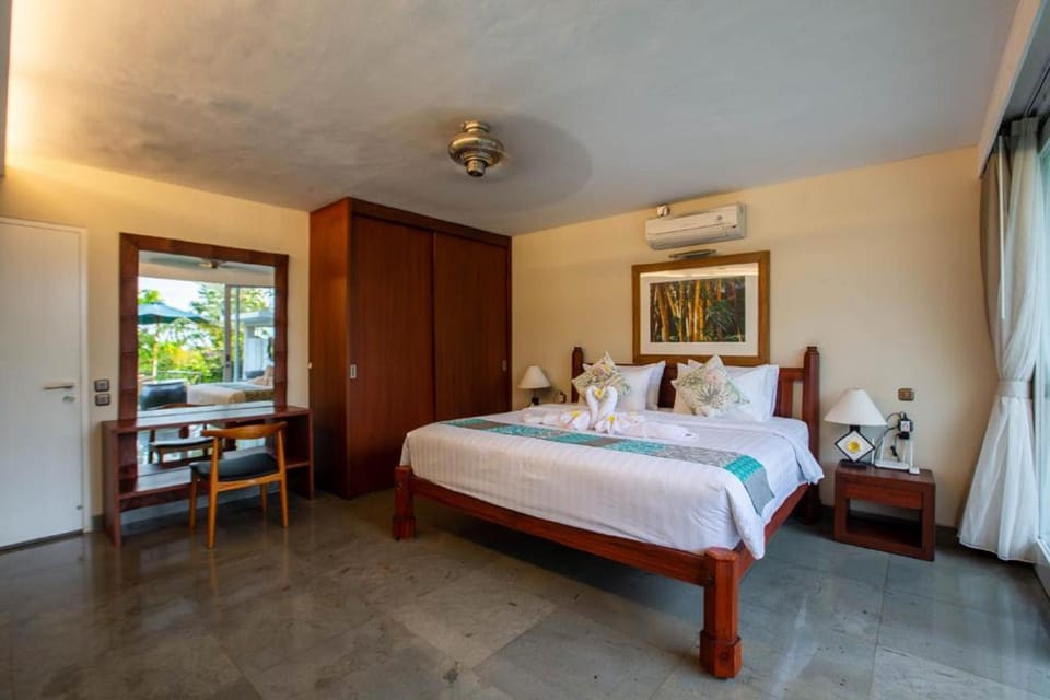 3 bedrooms, desk, free WiFi, bed sheets