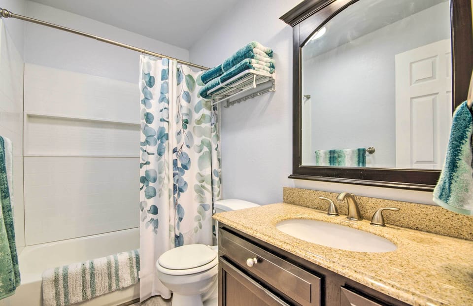 Full Bathroom | Hair Dryer
