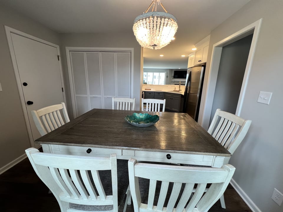 Dinning Table