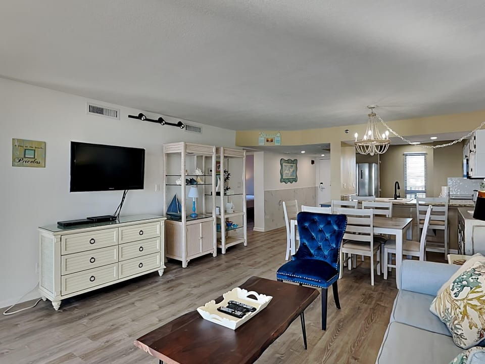 Condo, Multiple Beds, Balcony, Ocean View (#505 - No Pets Allowed) | Interior