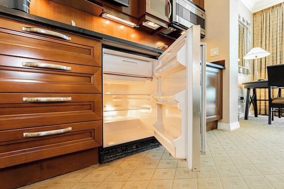 Mini fridge with small freezer