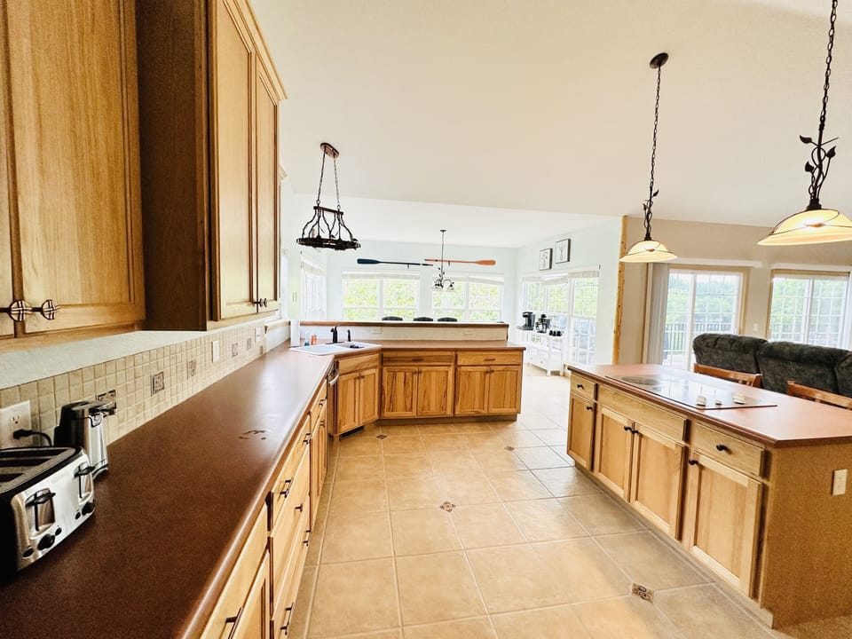 Spacious and bright kitchen complete with everything you need to prep meals!
