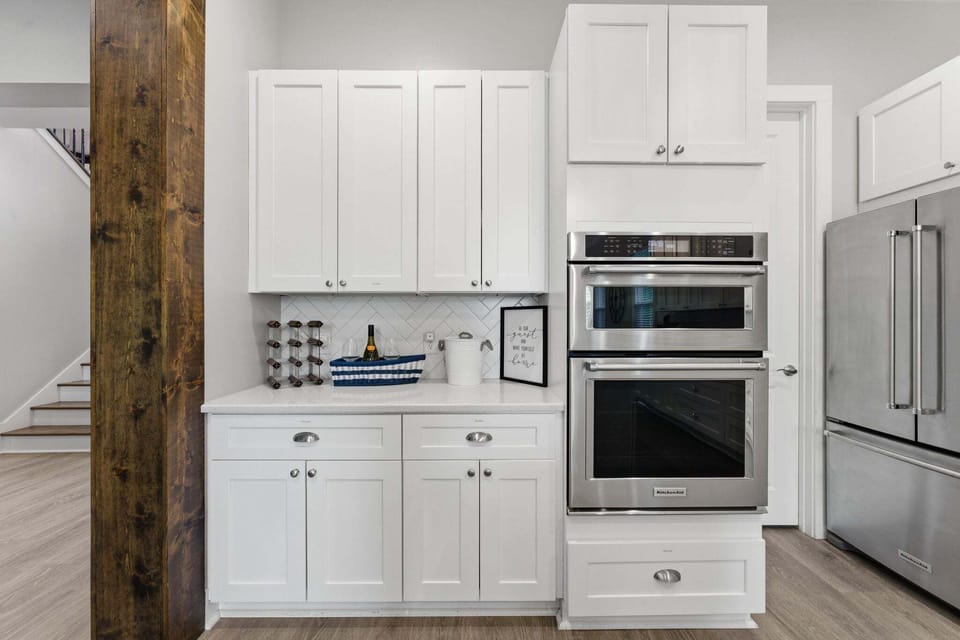 Fully stocked modern kitchen to prep all your group meals.
