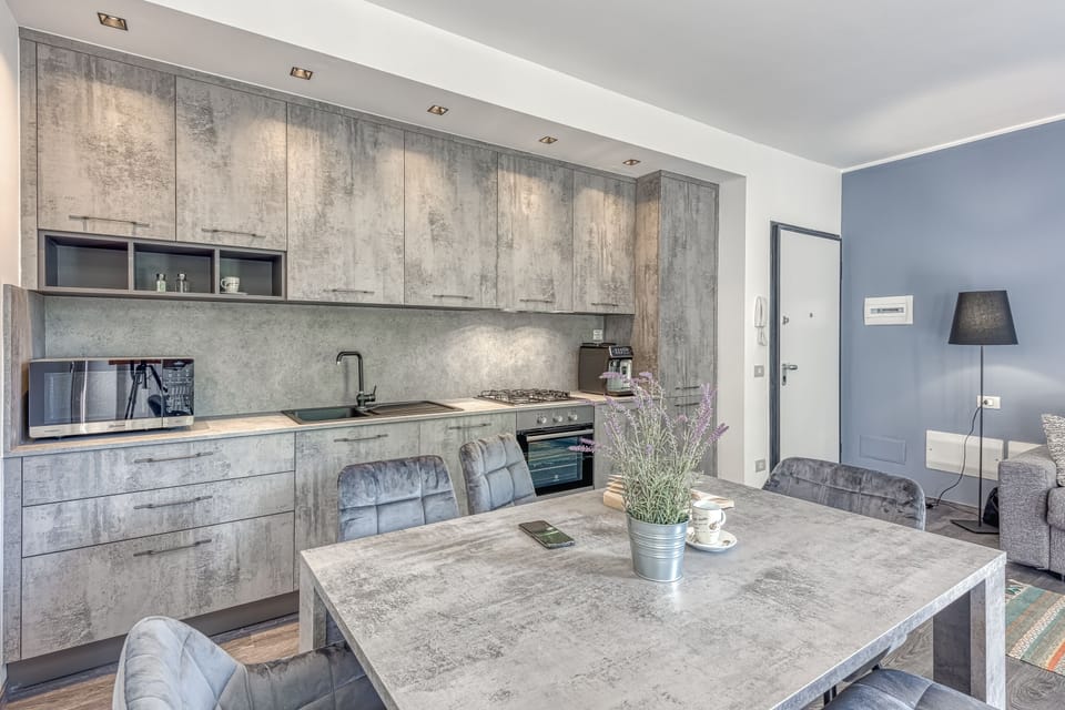 Kitchen and dining area