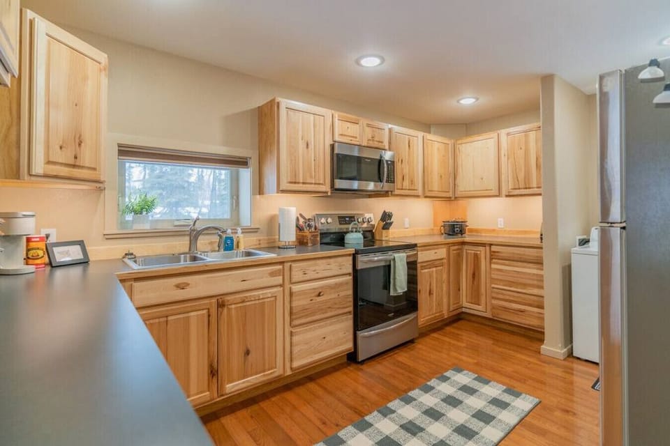 Full Kitchen with Stainless Steel Appliances