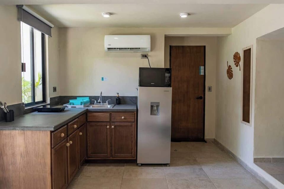 Equipped kitchenette