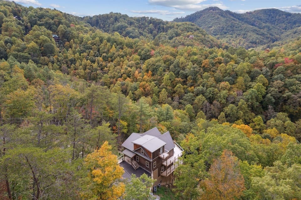 Cabin, 4 Bedrooms | Exterior