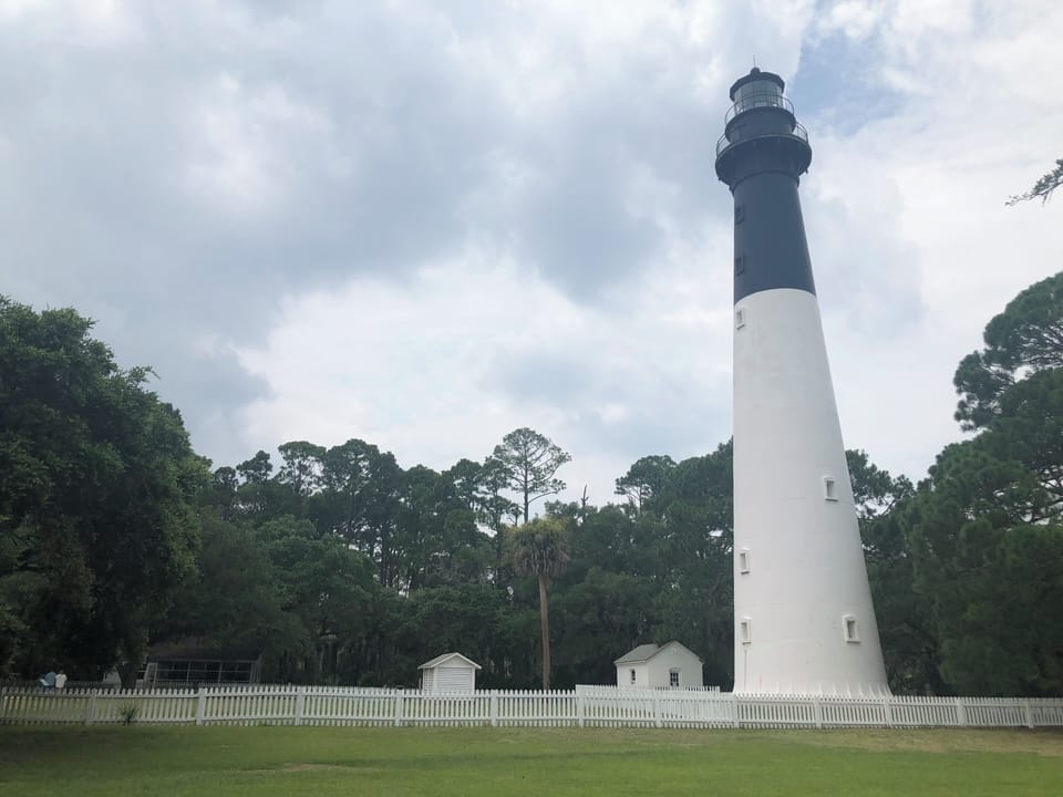 The lighthouse Hunting Island Beach