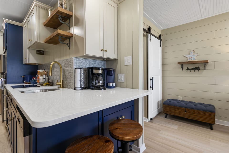 Eat in kitchen counter also makes great workspace
