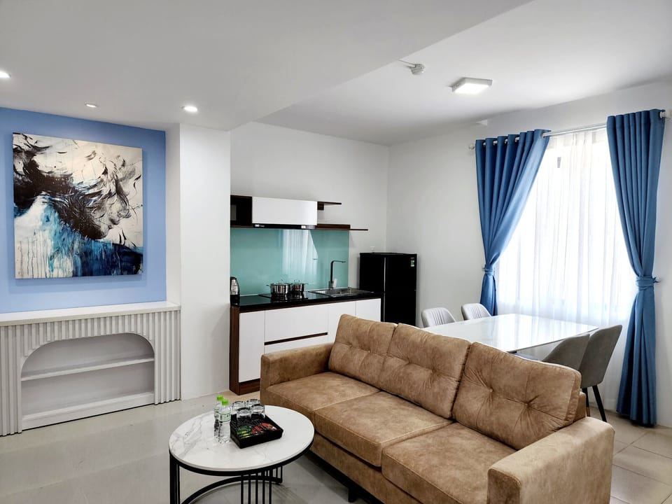 Family Studio Suite, 1 Bedroom | Living area | Printers