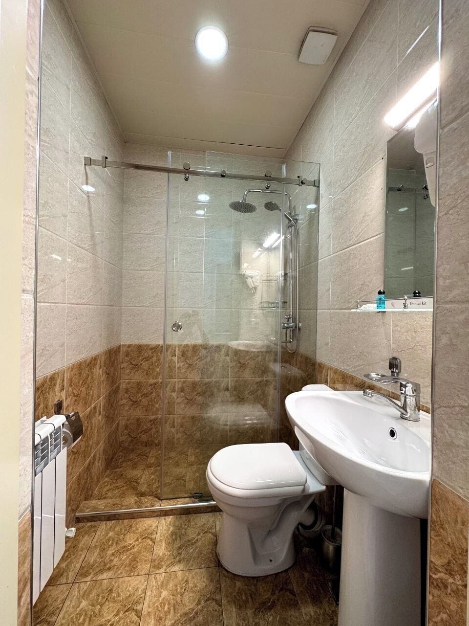Standard Single Room | Bathroom | Rainfall showerhead, free toiletries, hair dryer, bathrobes