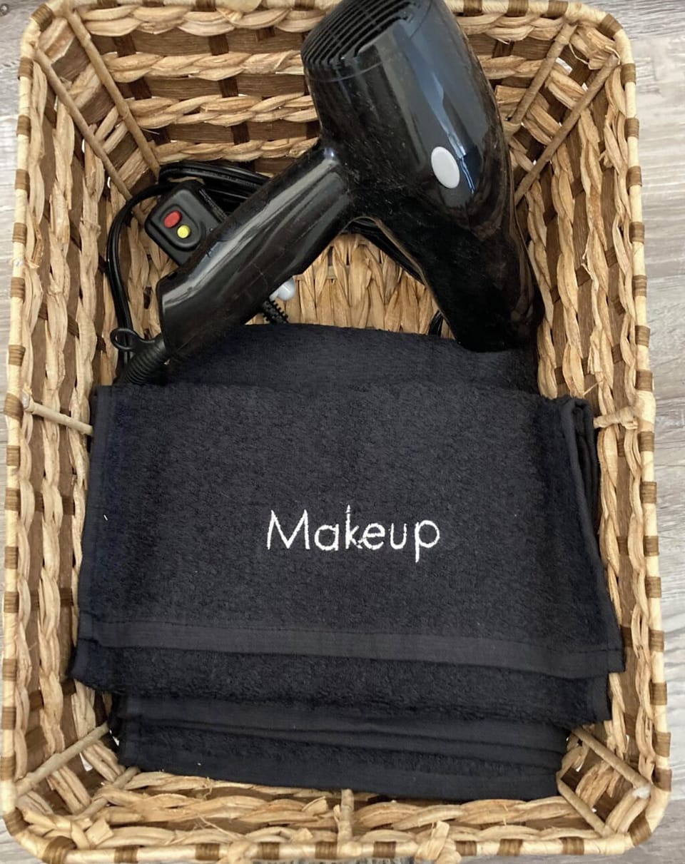 Bathroom amenities