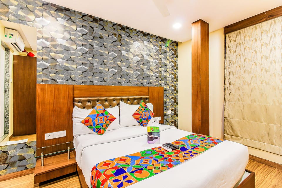 Premium Room | Egyptian cotton sheets, premium bedding, in-room safe, free WiFi
