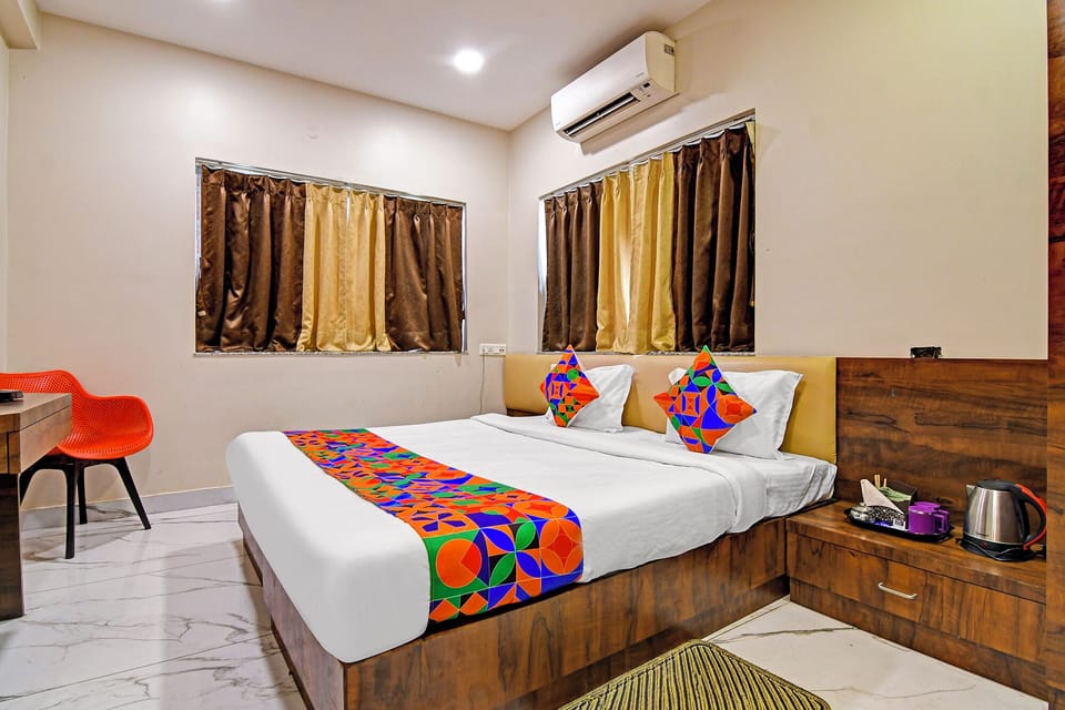Premium Room | Egyptian cotton sheets, premium bedding, in-room safe, free WiFi