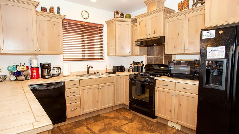"Our stay could not have been better. Such a great location to visit the many wonderful national and state parks in the area. The house was very comfortable. The kitchen is probably the best well stocked of any of the house rentals that I’ve stayed…"