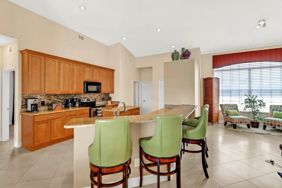 Eat In Kitchen