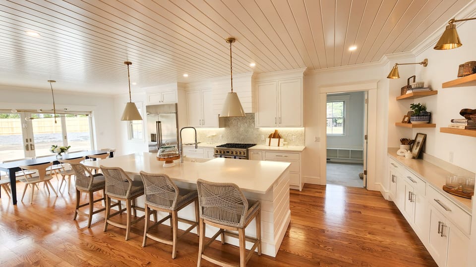 Island and kitchen.
