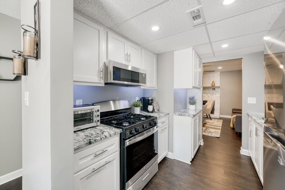 Kitchen 1