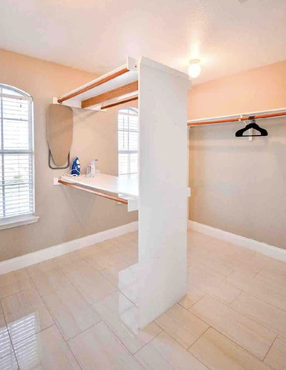 Master bedroom Closet