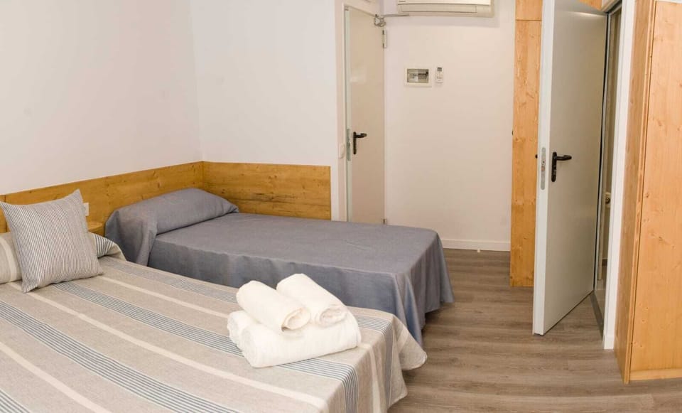 Family Room | Individually decorated, individually furnished, soundproofing, free WiFi