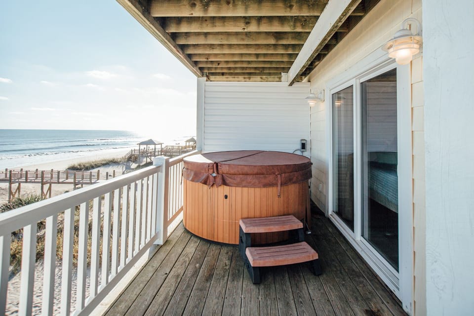 Hot tub with ocean views