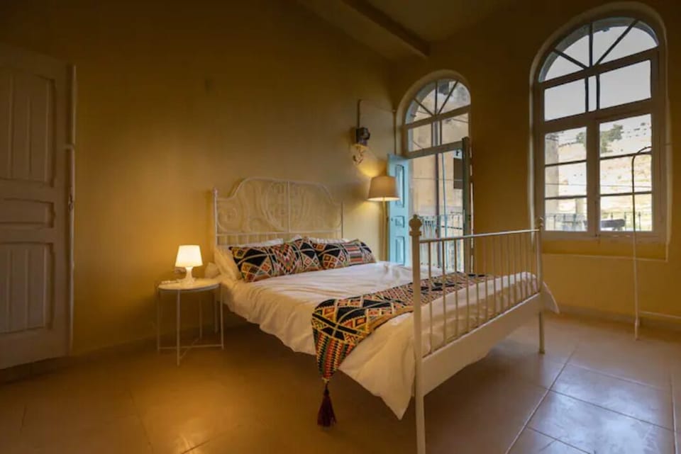 Panoramic Room | Down comforters, WiFi (free), individually decorated