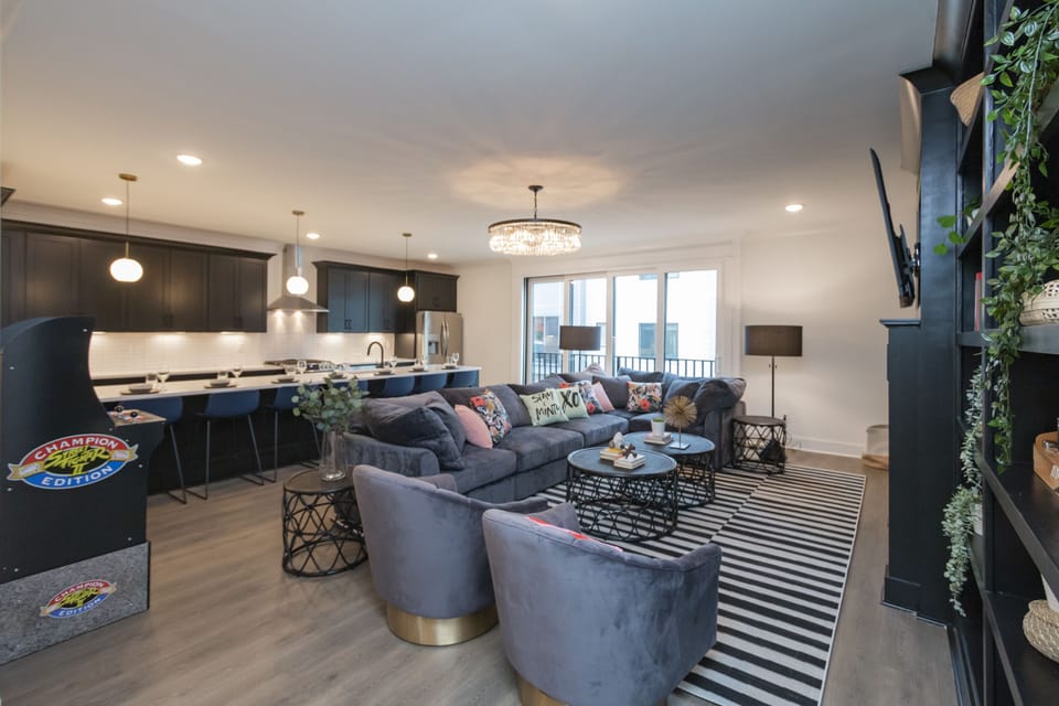 Sigler C - Living Room