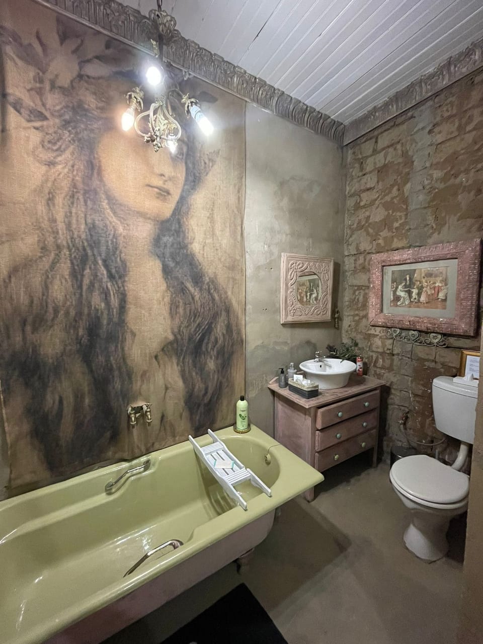 Classic Room | Bathroom