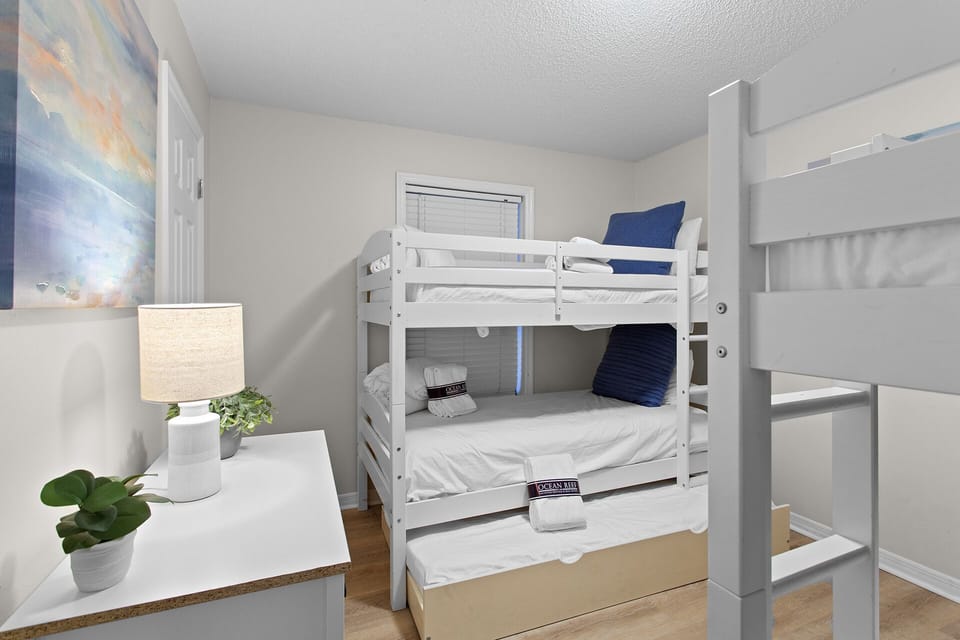 Beachwood Villas 13B Bunk Room