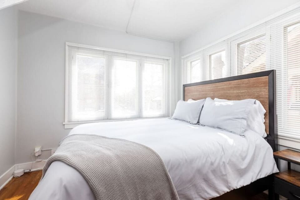 Queen Bed