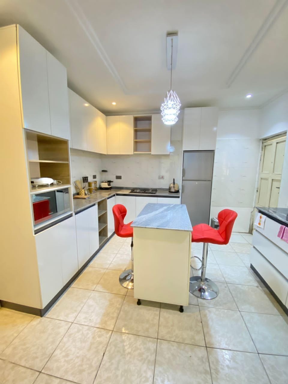 Luxury Apartment | Private kitchen | Toaster