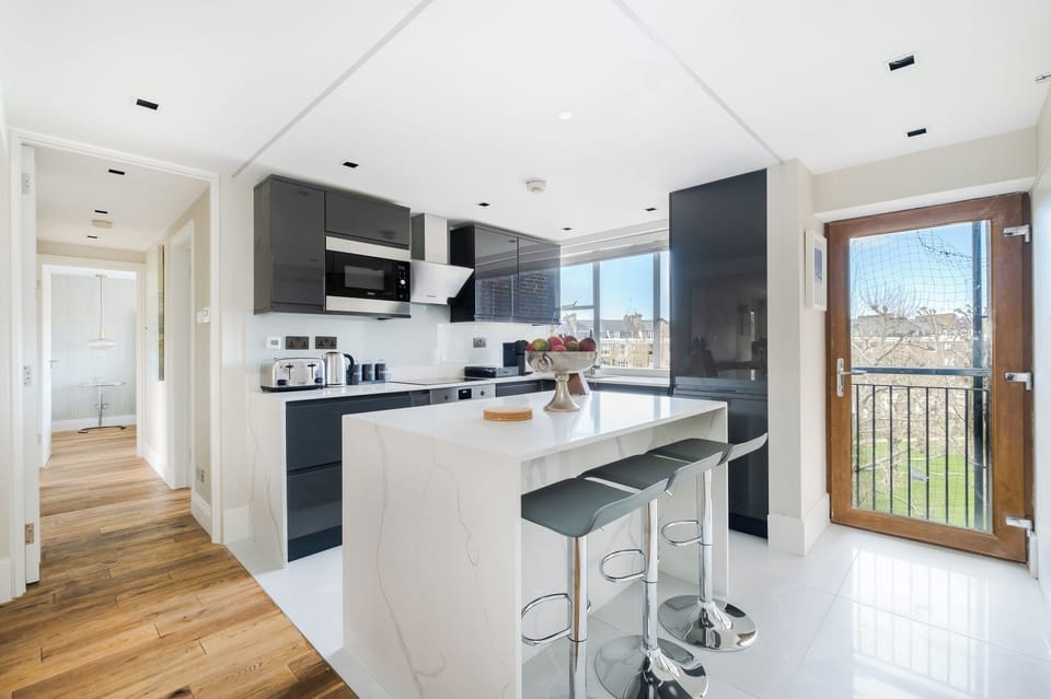 Family Apartment, 3 Bedrooms, Air conditioning | Interior