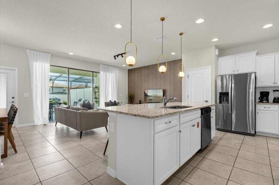 8924SdyneyAve(9)