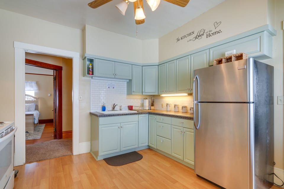 Kitchen | Cooking Basics | Coffee Maker | Toaster
