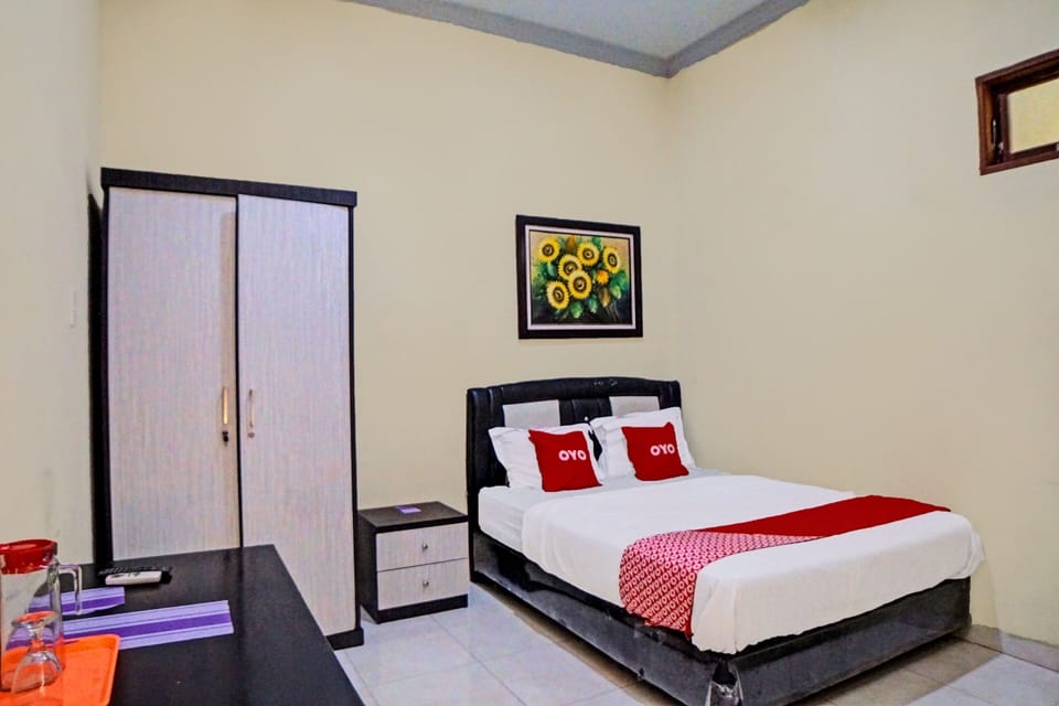 Standard Double Room | Laptop workspace, WiFi (free), bed sheets