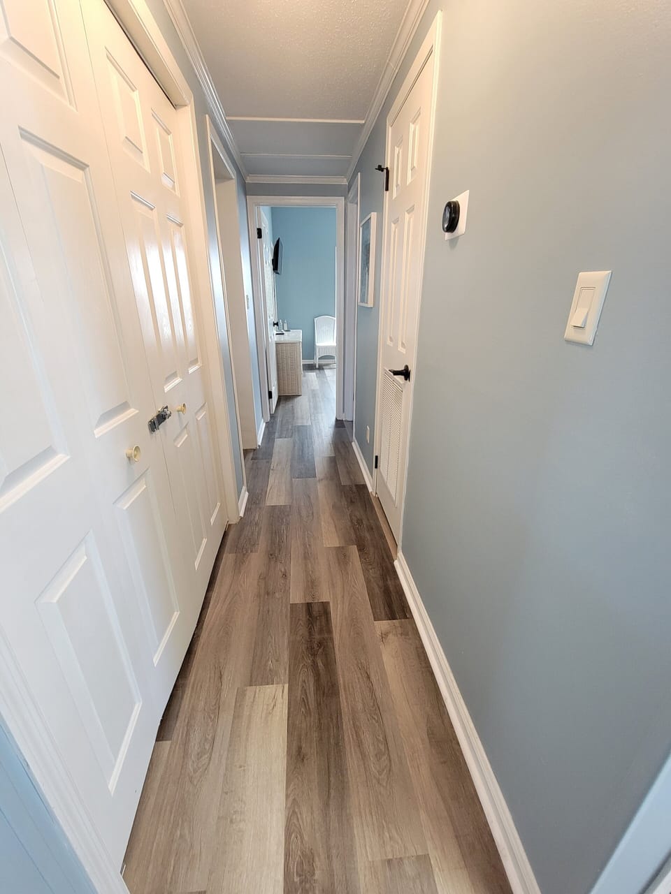 Hallway to bedrooms