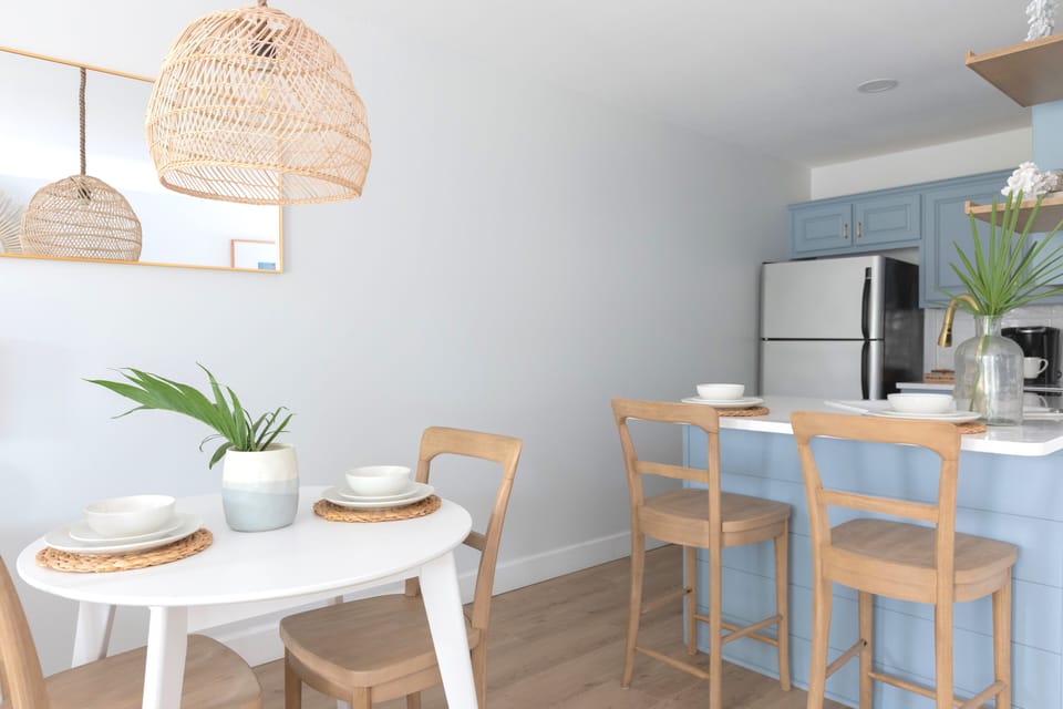 Gather Around the Table & Island for a Quick Bite