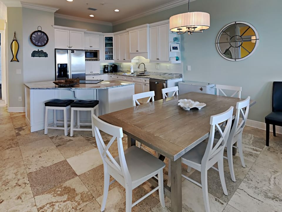 House, Multiple Beds, Balcony, Ocean View | Dining