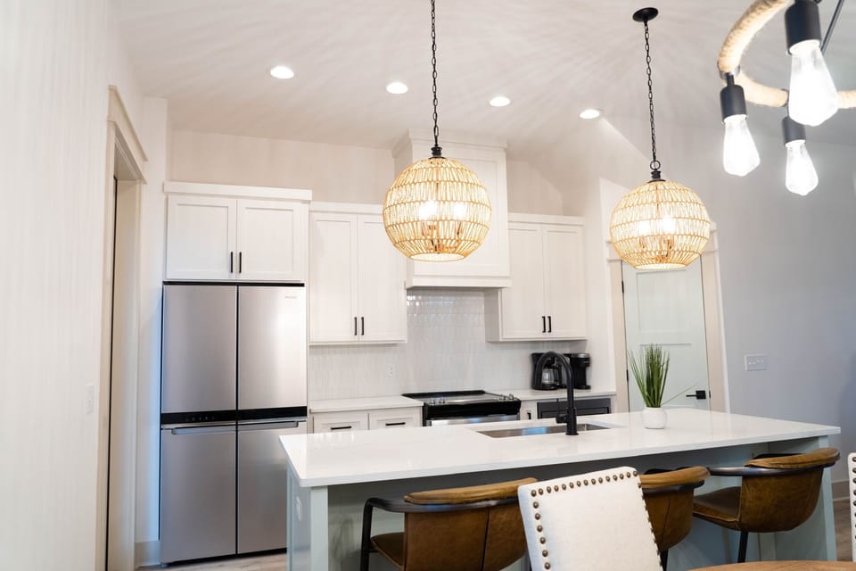 Full kitchen