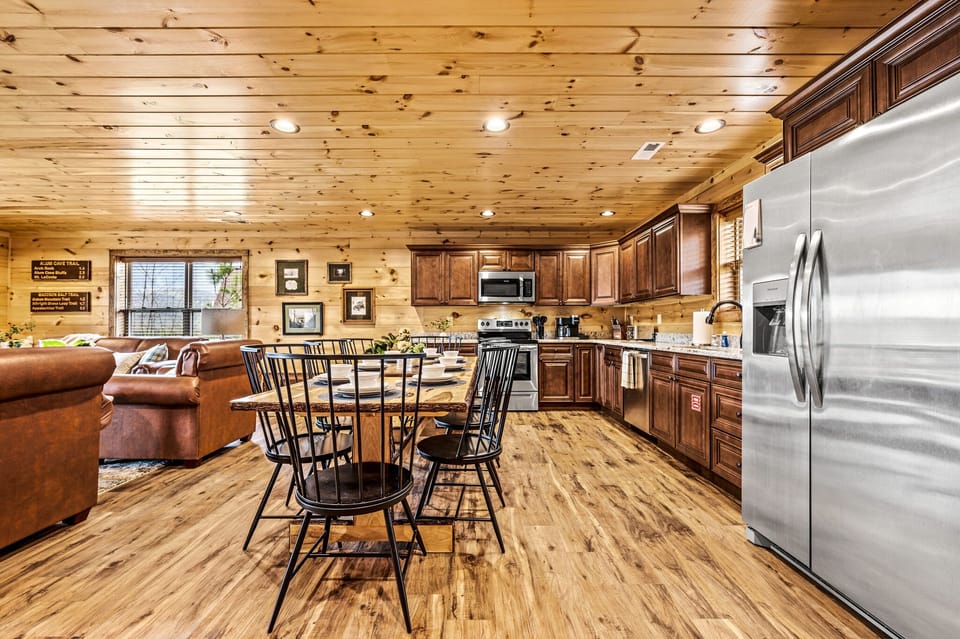 Kitchen, fully stocked for a nice home cooked meal