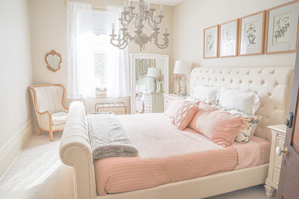 Hypo-allergenic bedding available, WiFi (free)