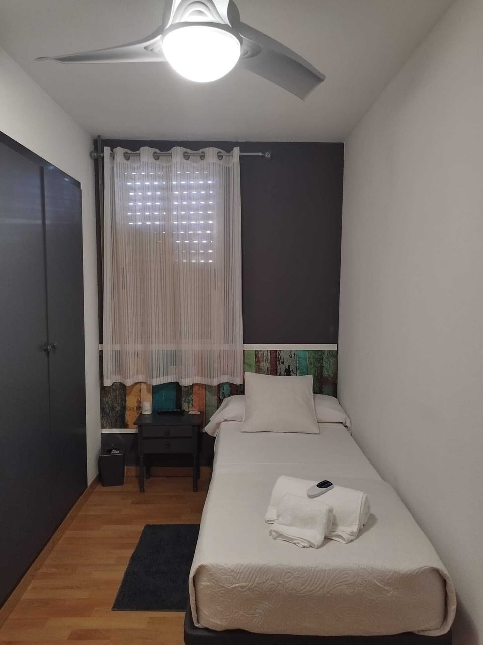 Single Room | Free WiFi, bed sheets