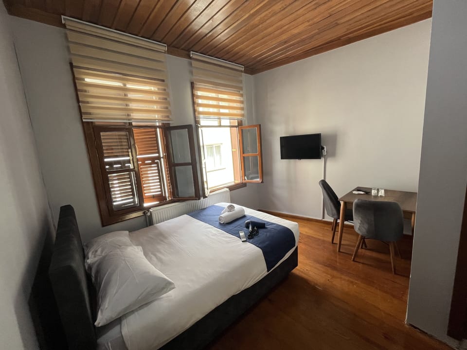 Standard Double Room | Egyptian cotton sheets, premium bedding, soundproofing, free WiFi