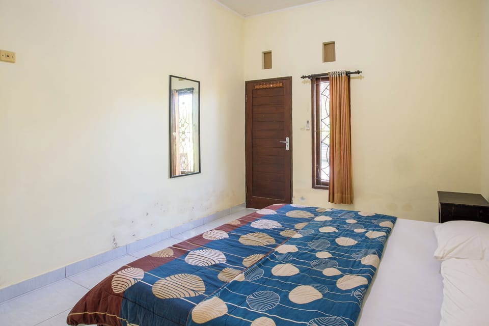 Deluxe Double Room | Desk, free WiFi, bed sheets
