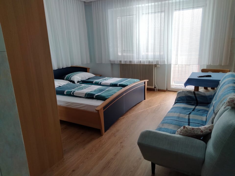 Double Room | WiFi (free)