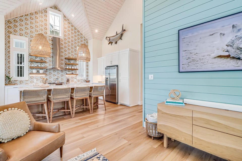 Living Area, 2nd Floor