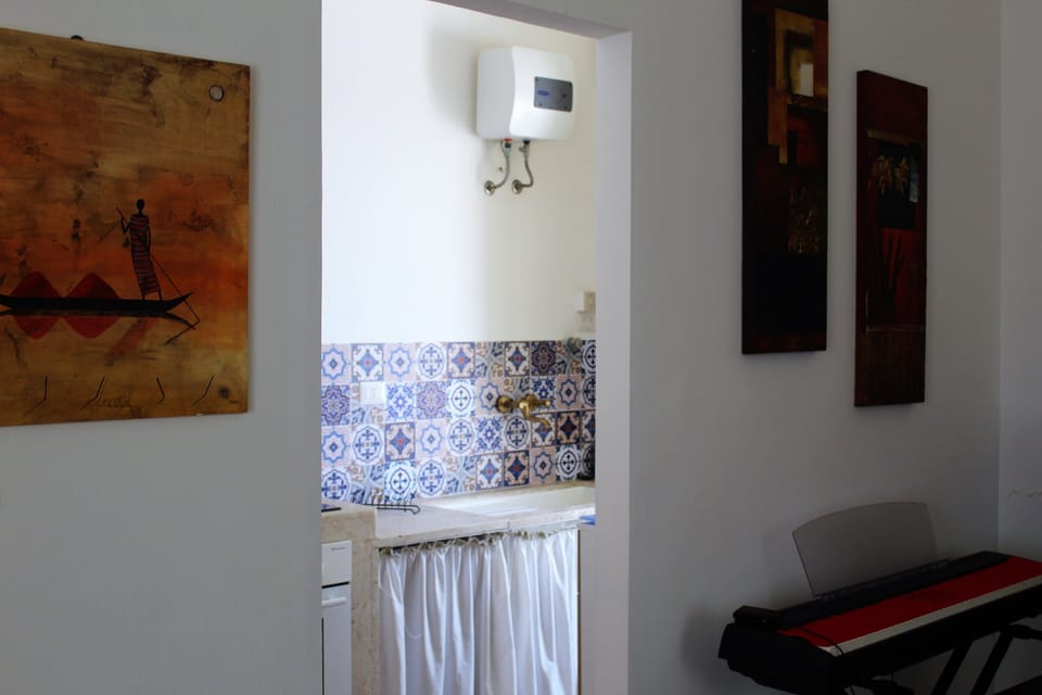 Basic Villa | Private kitchen | Espresso maker, coffee/tea maker, toaster, cookware/dishes/utensils