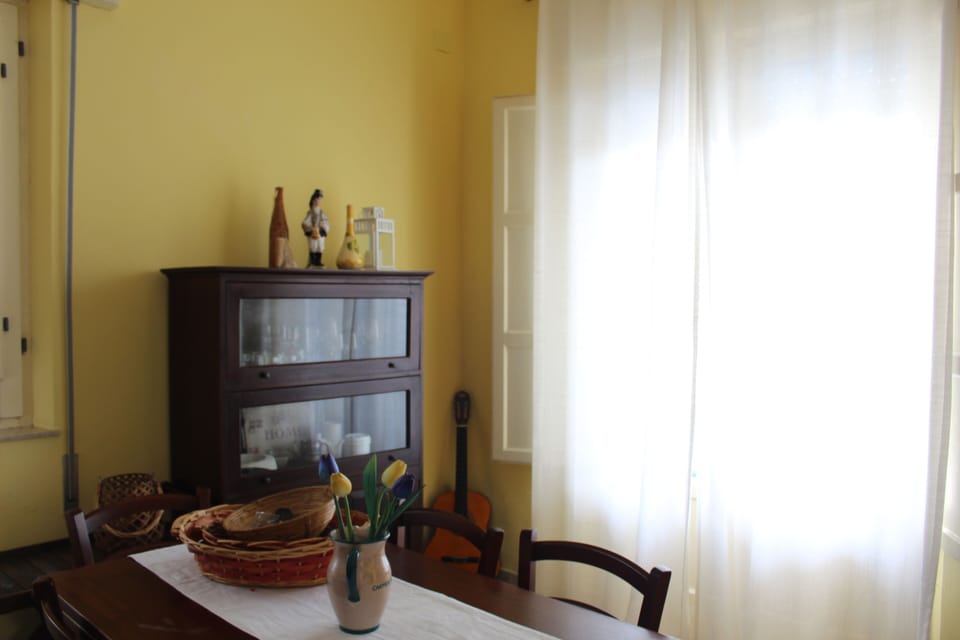 Basic Villa | Living area | 50-inch Smart TV with digital channels, TV, Netflix