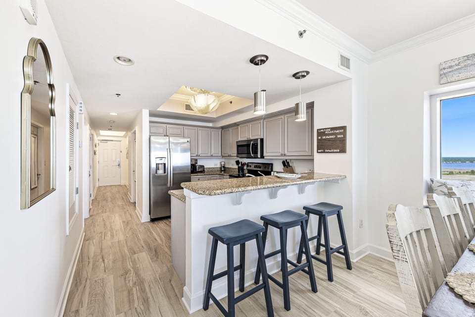 Signature Apartment, 3 Bedrooms, Balcony, Beach View | Private kitchen | Fridge, microwave, oven, stovetop